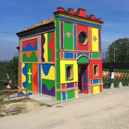 Apartament Pertinace Alba (Piedmont)